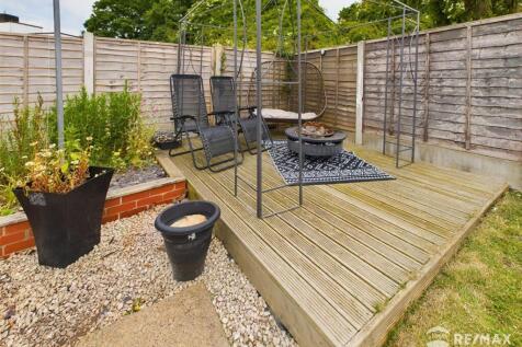 Raised Decking.jpg