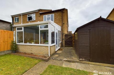 Rear Garden (4).jpg