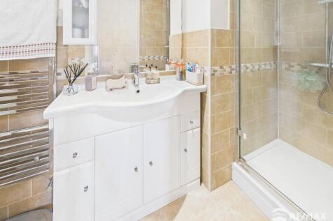 en-suite (2).jpg