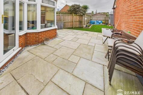 Rear Garden 4.jpg
