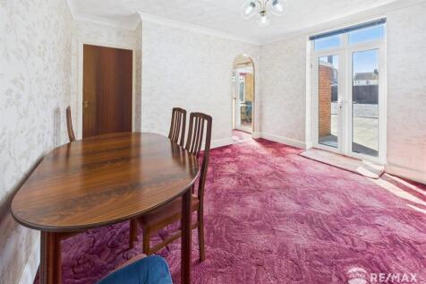 Dining Room.jpg