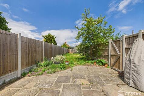 CAM02842G0-PR0217-STILL027.jpg