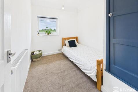 Bedroom 3.jpg