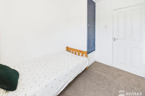Bedroom 3.jpg