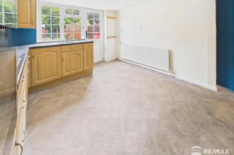 Kitchen image 2.jpg