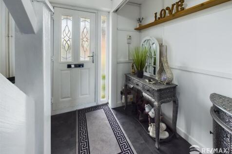 Entrance Hall.jpg
