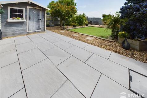 Patio Area (2).jpg