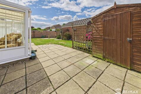 CAM02842G0-PR0242-STILL016.jpg