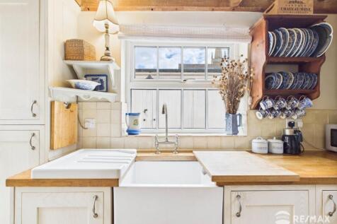 Sink and Window.jpg
