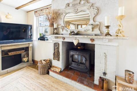 Fireplace.jpg