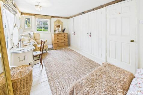 Master Bedroom 2.jpg