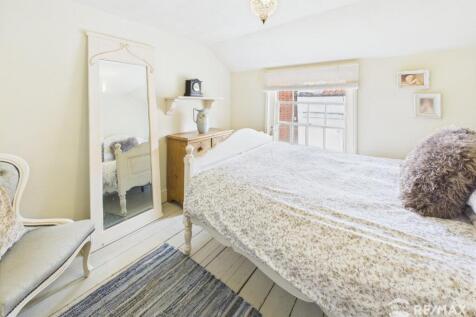 Bedroom 3.jpg