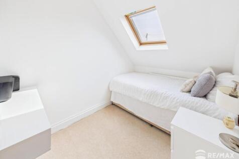 Bedroom 3.jpg