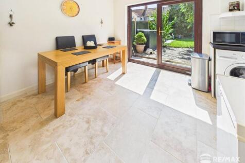 Dining Area.jpg