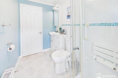 Shower &amp; WC.jpg