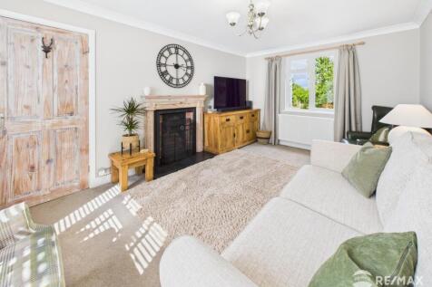 Living Room.jpg