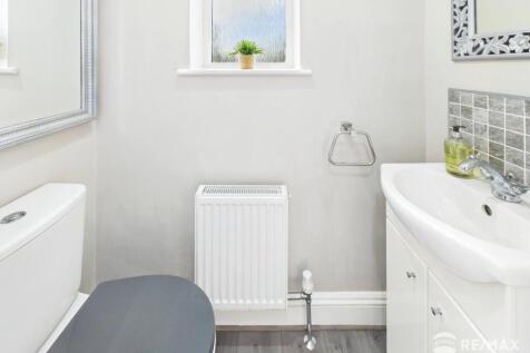 Downstairs WC.jpg