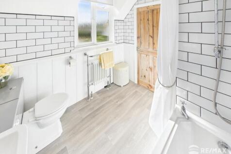 Bathroom (Second).jpg