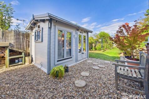 Summer House Shed.jpg