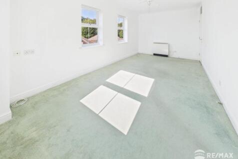 CAM02842G0-PR0268-STILL008.jpg