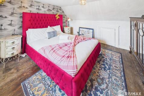 Bedroom 4.jpg