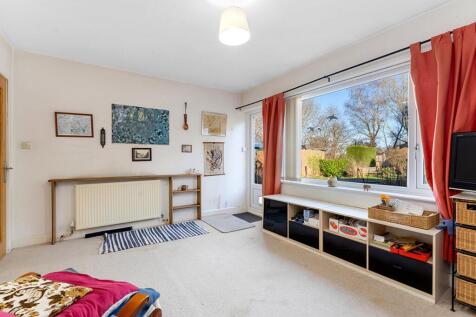 Bedroom / Reception Room