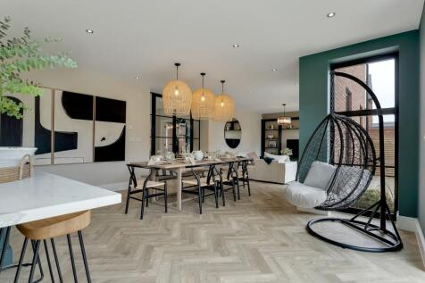 Kitchen / Dining / Family Room