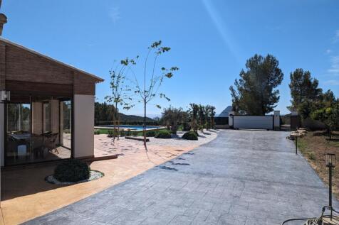 Property Image 32