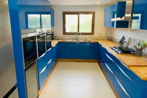 Property Image 9
