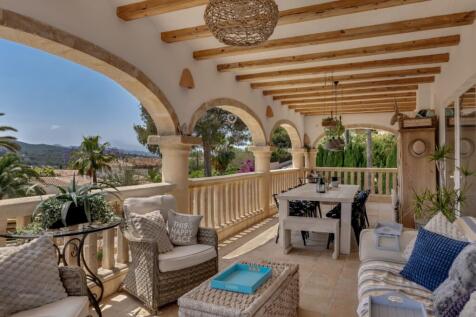 Property Image 4