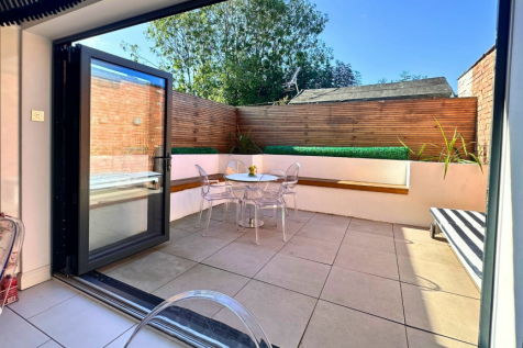 Bi Folding Doors to Garden