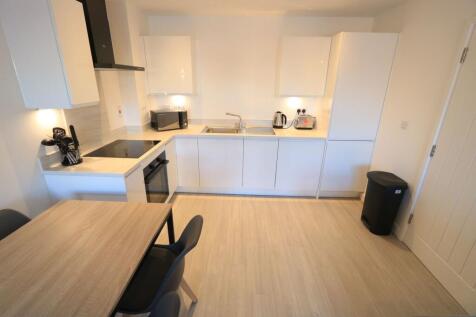 Lounge / Diner / Kit