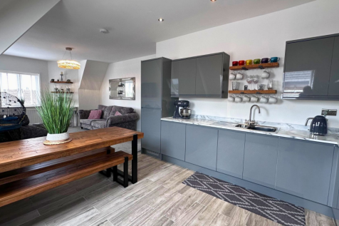 Kitchen to Lounge