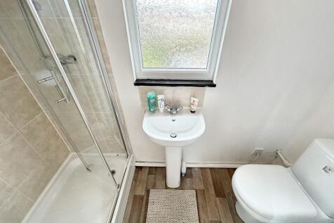 Bed 1 En-Suite
