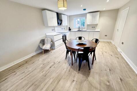 Lounge / Diner / Kitchen