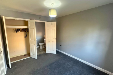 Bedroom 1 Storage &amp; En-suite