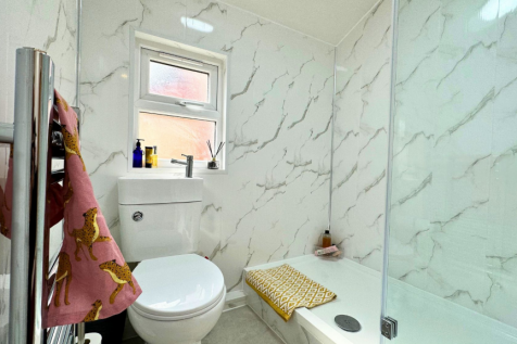 Downstairs shower room