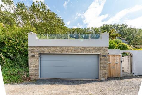 Double Garage