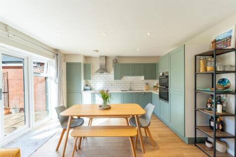 Kitchen/Dining/Family