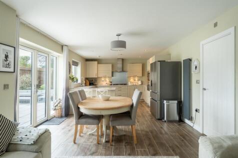 Kitchen/Dining/Family