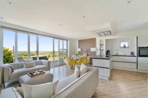 Open Plan Kitchen/Living