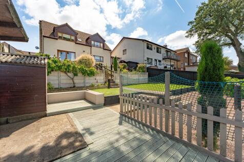 5 Rochester Close 18.jpg