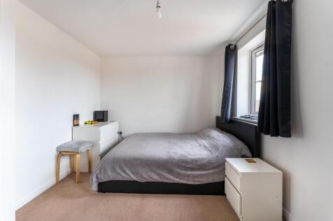 29 Hayward 21.jpg