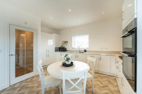 Living Room / Kitchen