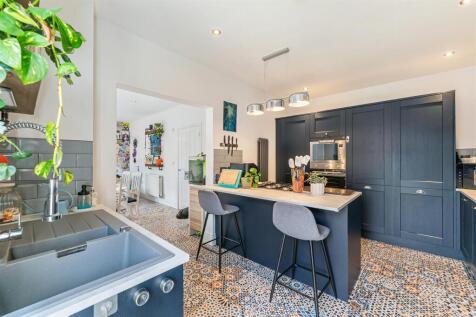 Kitchen/Dining/Family