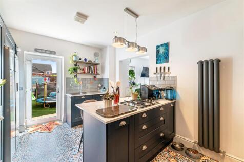 Kitchen/Dining/Family