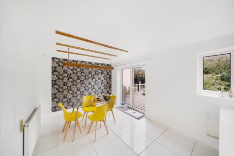 Kitchen/Dining/Family