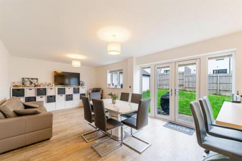 Kitchen/Dining/Family