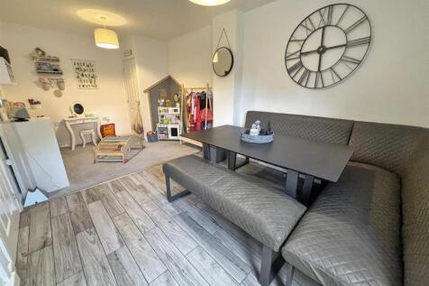 Dining Room/Play Room