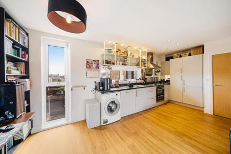 Living/Kitchen/Dining